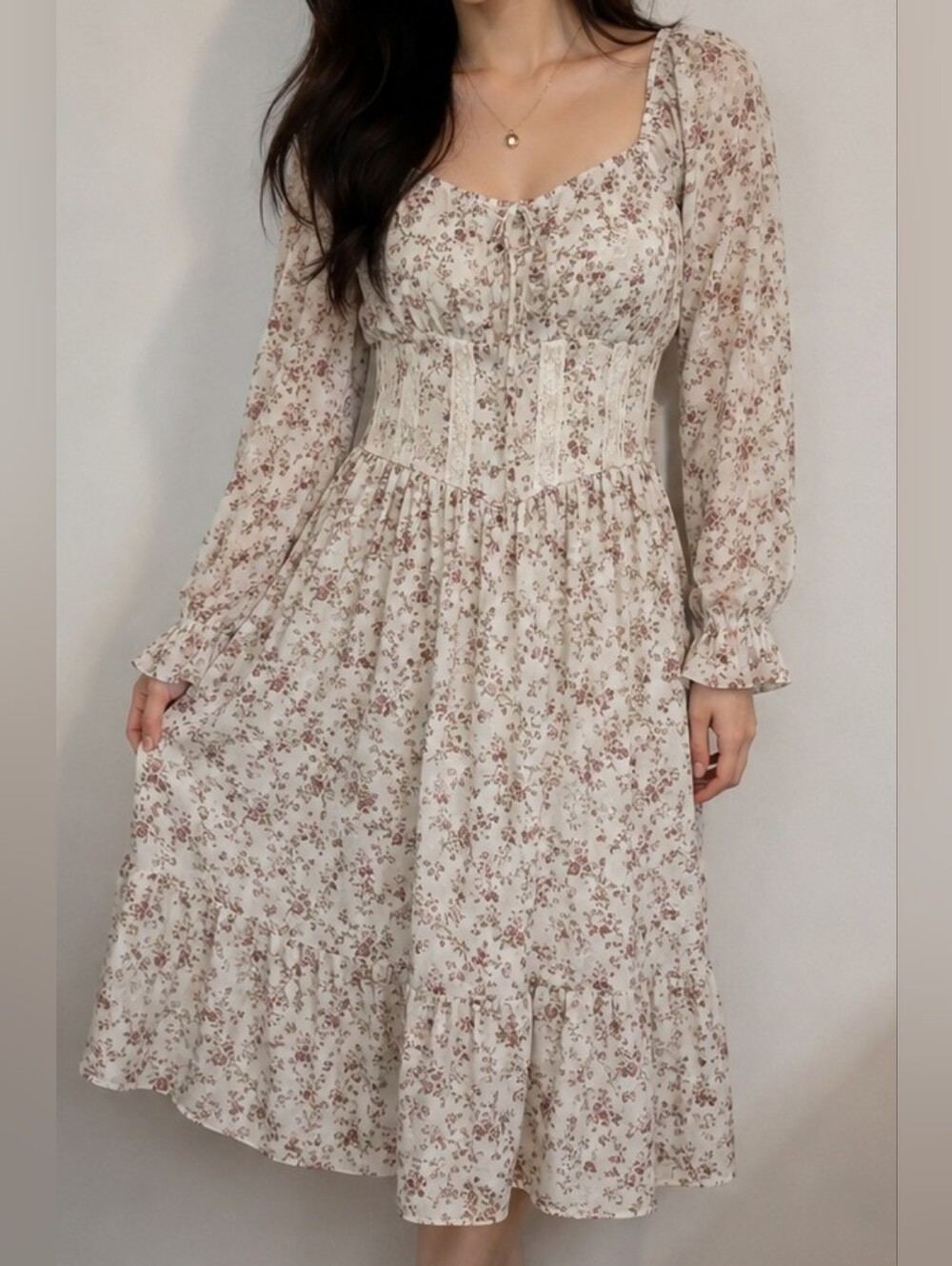 Celebrity Pink Woman's Floral,Smocked,Cottagecore Midi Dress size Small